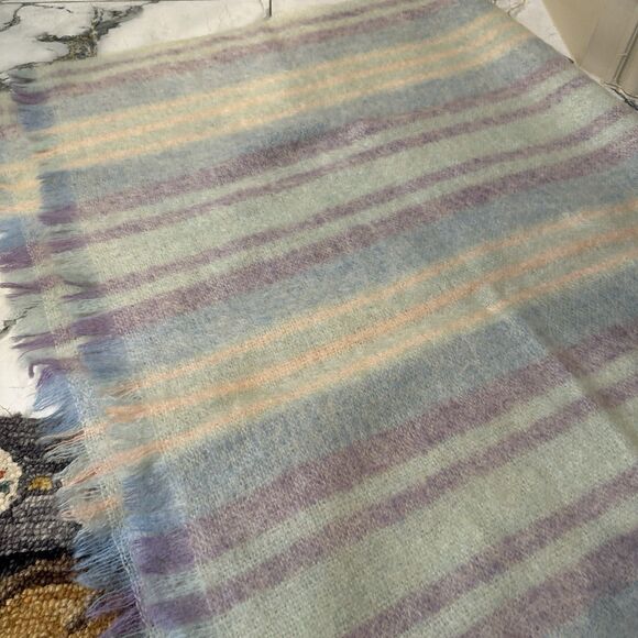 Mohair Wool Blanket 60 X 54 Made in Great Britain. - Picture 8 of 8